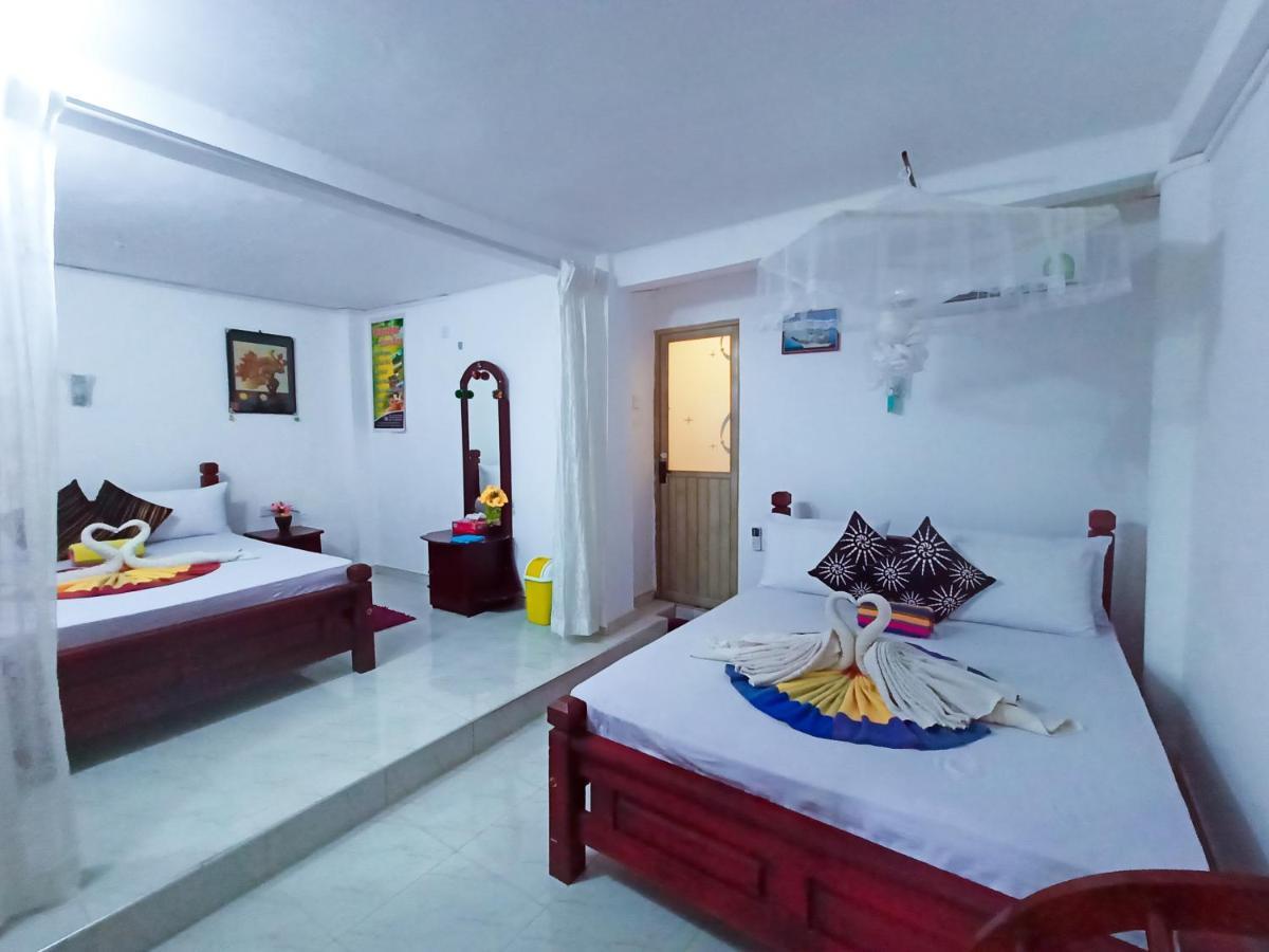 Sigiri Tarushan Home Stay Sigiriya Esterno foto