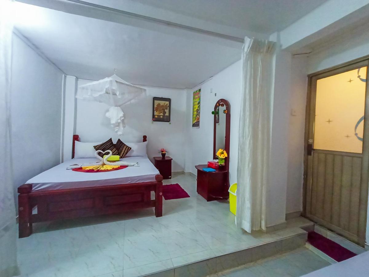 Sigiri Tarushan Home Stay Sigiriya Esterno foto