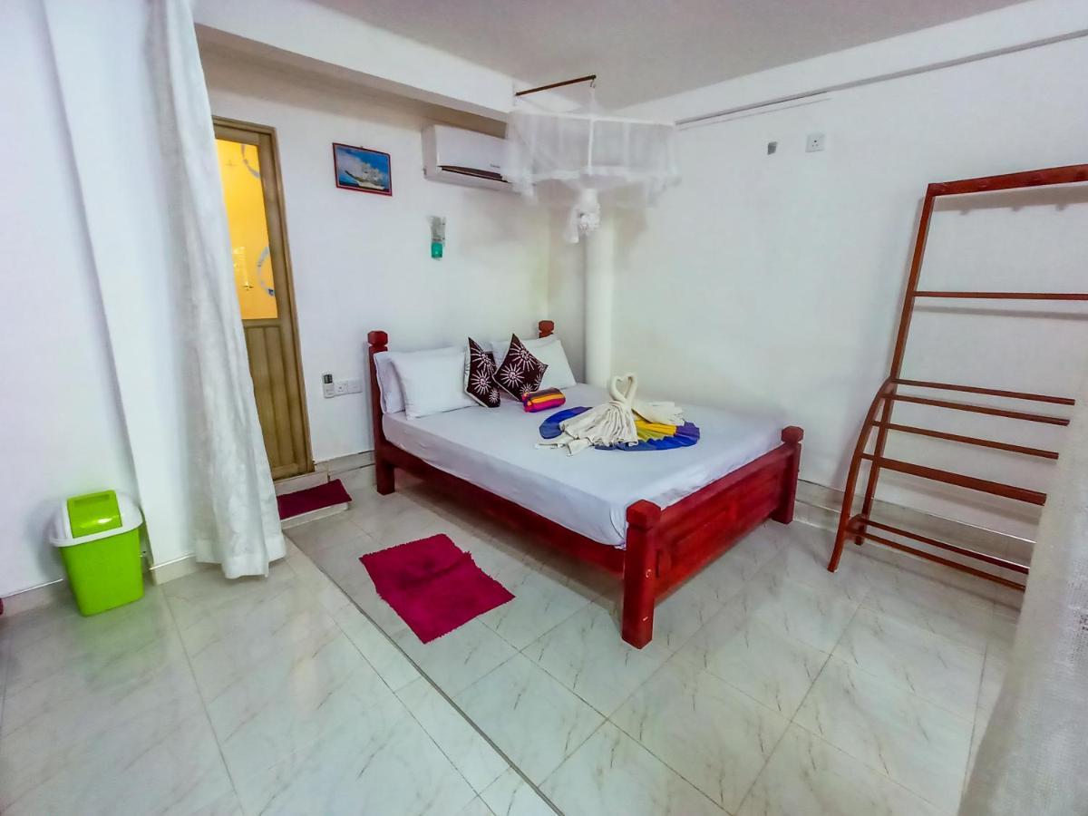 Sigiri Tarushan Home Stay Sigiriya Esterno foto