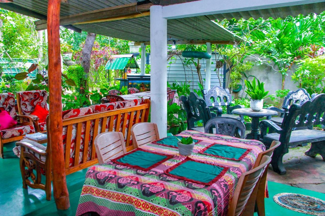 Sigiri Tarushan Home Stay Sigiriya Esterno foto