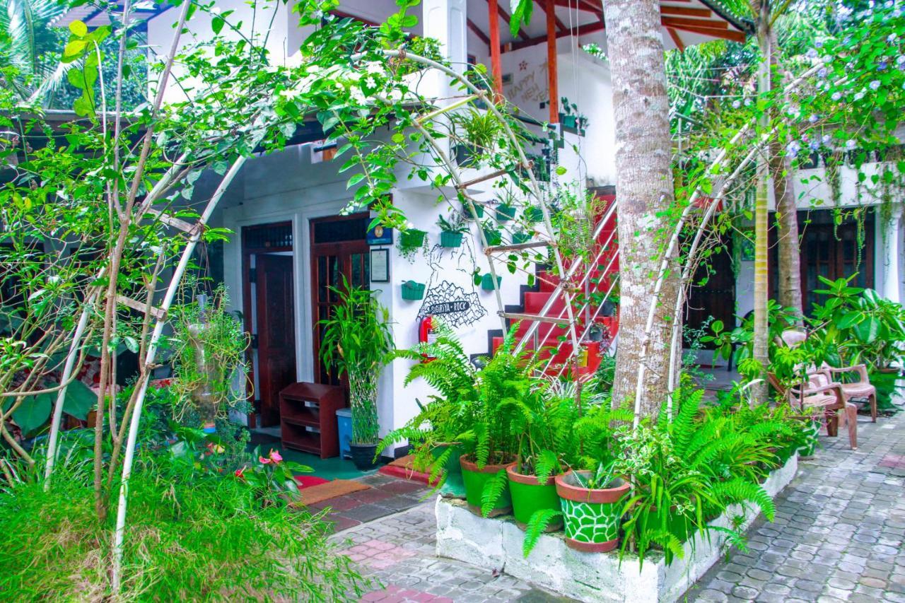 Sigiri Tarushan Home Stay Sigiriya Esterno foto