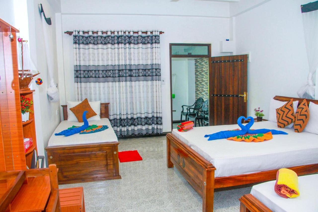 Sigiri Tarushan Home Stay Sigiriya Esterno foto