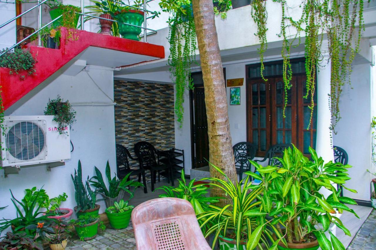 Sigiri Tarushan Home Stay Sigiriya Esterno foto